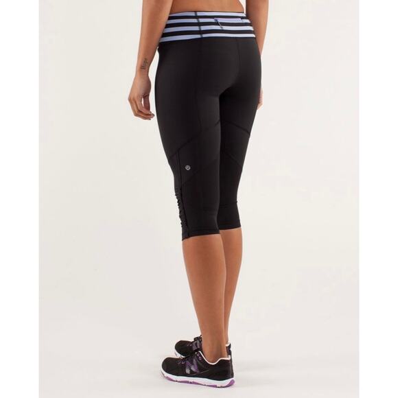 Lululemon Black Purple Stripe Run For Your Life Crop Capri Leggings Size 4 - Picture 2 of 14